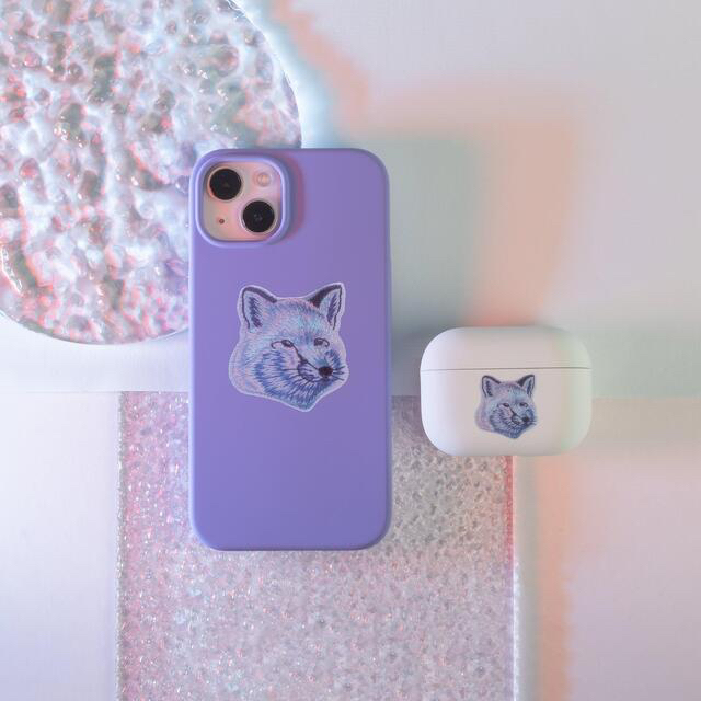 MAISON KITSUNE'(メゾンキツネ)のメゾンキツネ Cool-Tone AirPods Pro ケース (ミント)  スマホ/家電/カメラのスマホアクセサリー(モバイルケース/カバー)の商品写真