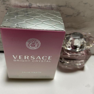 ヴェルサーチ(VERSACE)のVERSACE香水　5ml 即購入OK❗️(香水(女性用))