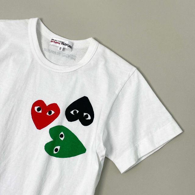 COMME des GARCONS(コムデギャルソン)のCOMME de GARCONS ギャルソンPlay プリント Tシャツ S レディースのトップス(Tシャツ(半袖/袖なし))の商品写真