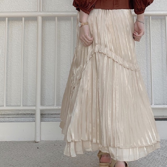 SNIDEL(スナイデル)の新品 SNIDEL  シャイニープリーツスカート レディースのスカート(ロングスカート)の商品写真