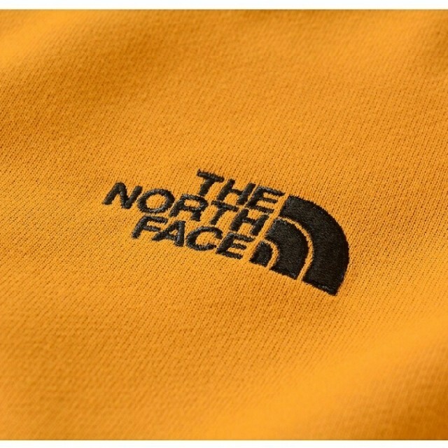 THE NORTH FACE(ザノースフェイス)のノースフェイス 長袖 パーカー シンプル M マスタード イエロー 刺繍ロゴ メンズのトップス(パーカー)の商品写真