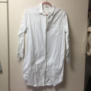 ジーユー(GU)の綿100% ホワイト ロングシャツ(シャツ/ブラウス(長袖/七分))