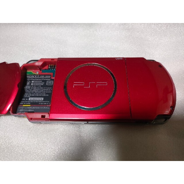 PSP3000レッド エンタメ/ホビーのゲームソフト/ゲーム機本体(携帯用ゲーム機本体)の商品写真