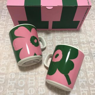 マリメッコ(marimekko)の新品　限定品　マリメッコ　ウニッコ　マグカップ　セット(グラス/カップ)