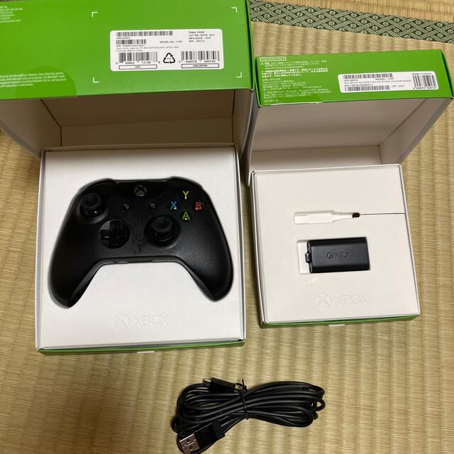 Xbox360(エックスボックス360)のxbox oneコントローラー Bluetooth 有線接続 4N6-00003 スマホ/家電/カメラのPC/タブレット(PC周辺機器)の商品写真