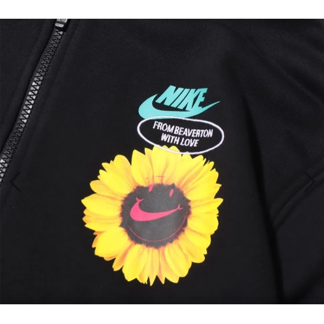 好評正規店 NIKE ジップアップ スウェットパーカーの通販 by dslt's shop|ナイキならラクマ - NIKE ナイキ 最新作安い