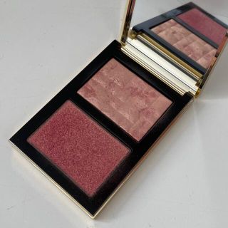 ボビイブラウン(BOBBI BROWN)のBOBBI BROWN リュクス イルミネイティング デュオ(チーク)