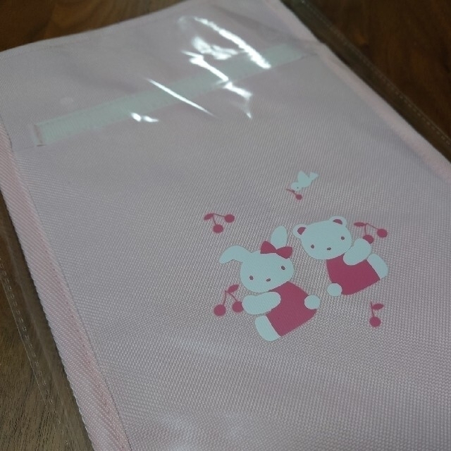 familiar - ファミリア 保冷バッグ/保冷ポーチ &ステッカー ノベルティ 非売品の通販 by ひよこ's shop|ファミリアならラクマ familiar - ファミリア 保冷バッグ/保冷ポーチ &ステッカー ノベルティ 非売品の通販 by ひよこ's shop|ファミリアならラクマ