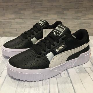 未使用 プーマ PUMA スニーカー Ferrari Race DC Future 306539-01 22.5cm 黒 ブラック レディース