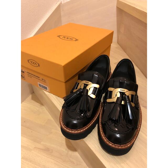 TOD'S   美品TOD'Sケイトレザーローファーブラック .5の通販 by