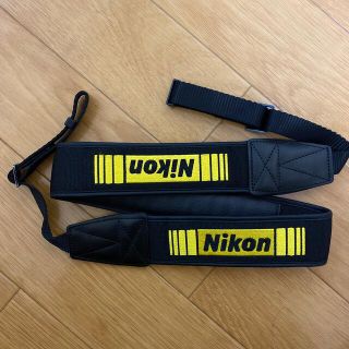 ニコン(Nikon)の【最終価格】ニコン 望遠レンズ用ストラップ　LN-2 金属金具　中古(デジタル一眼)