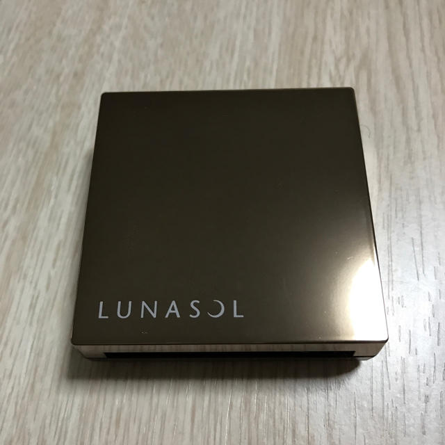 LUNASOL(ルナソル)のルナソル フェース&ブラッシュカラー コスメ/美容のベースメイク/化粧品(フェイスカラー)の商品写真