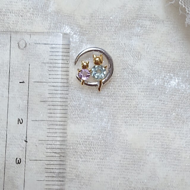 ネコモチーフのペンダントトップ(シルバー製) レディースのアクセサリー(ネックレス)の商品写真