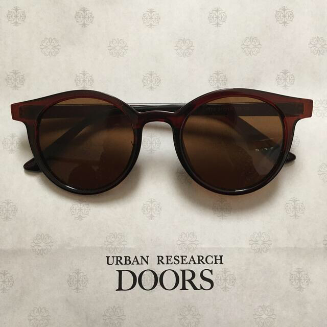 URBAN RESEARCH DOORS(アーバンリサーチドアーズ)のキャットアイサングラス レディースのファッション小物(サングラス/メガネ)の商品写真