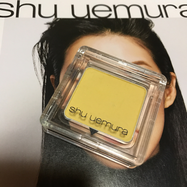 shu uemura(シュウウエムラ)のshu uemura アイシャドウ イエロー326 コスメ/美容のベースメイク/化粧品(アイシャドウ)の商品写真