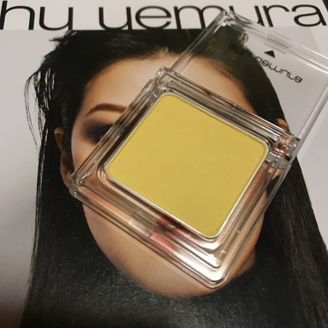 shu uemura(シュウウエムラ)のshu uemura アイシャドウ イエロー326 コスメ/美容のベースメイク/化粧品(アイシャドウ)の商品写真