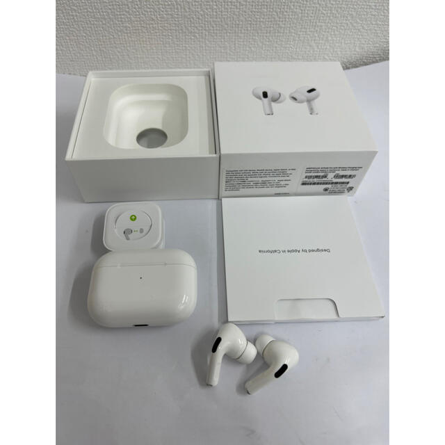 AirPods Pro の右耳です。片耳のみの出品です。本物です。