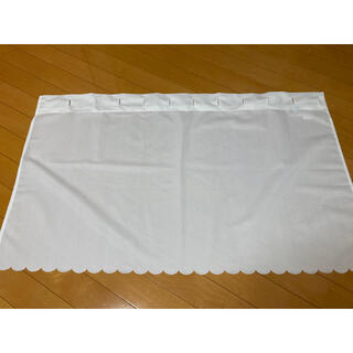 セシール(cecile)のカフェカーテン白　UVカット・防炎・遮像100×60(レースカーテン)