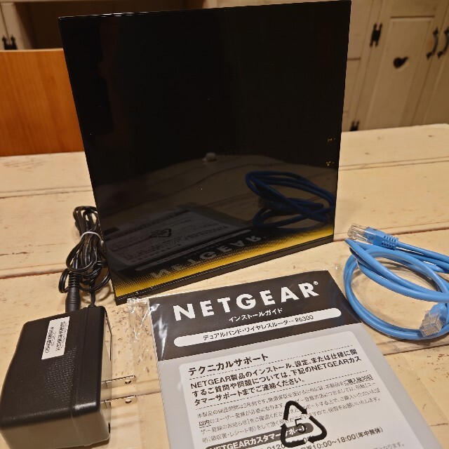 NETGEAR R6300v2（R6300-100JPS） スマホ/家電/カメラのPC/タブレット(PC周辺機器)の商品写真