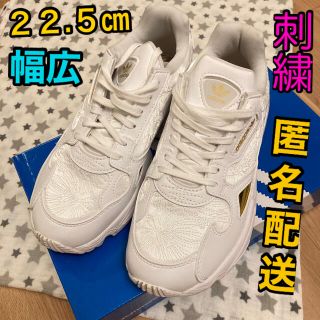 アディダス(adidas)のアディダス ADIDASFALCON ファルコン (スニーカー)