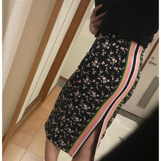新品 タグ付き N°21 ヌメロヴェントゥーノ29160円キッズデニムスカート