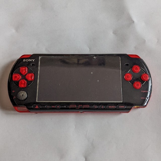 PSP「モンスターハンターポータブル」 新米ハンターズパック　ブラック／レッド