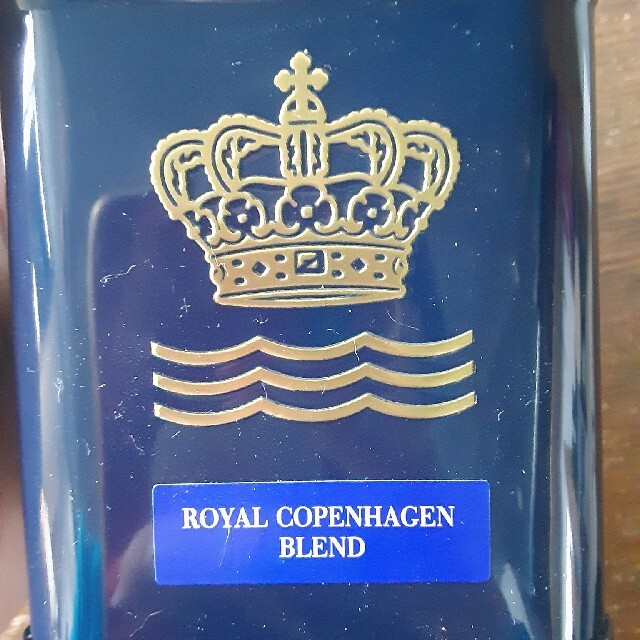 ROYAL COPENHAGEN(ロイヤルコペンハーゲン)の空缶　ROYAL COPENHAGEN 食品/飲料/酒の飲料(茶)の商品写真