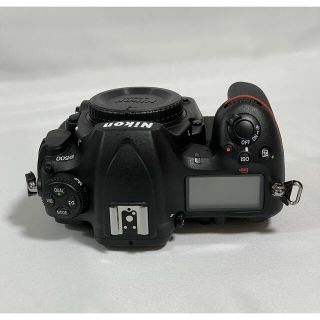 Nikon D500ボディー 終盤品 メーカー保証残あり