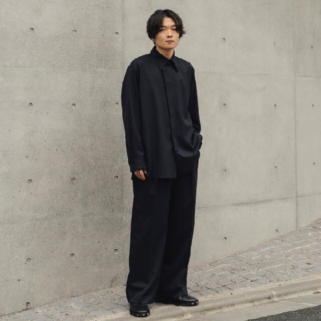Yohji Yamamoto(ヨウジヤマモト)のIRENISA ORNAMENTAL FLY FRONT SHIRT メンズのトップス(シャツ)の商品写真