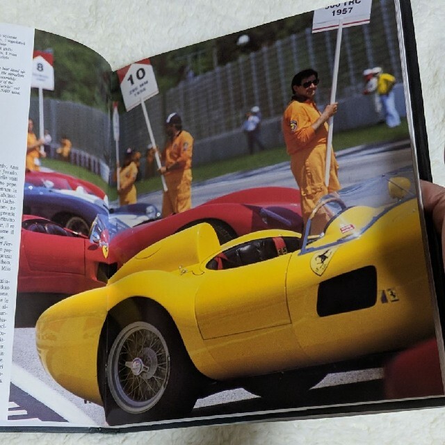 Ferrari(フェラーリ)のフェラーリ写真集　Ferrari 　車　外車　洋書　貴重　レア エンタメ/ホビーの本(洋書)の商品写真