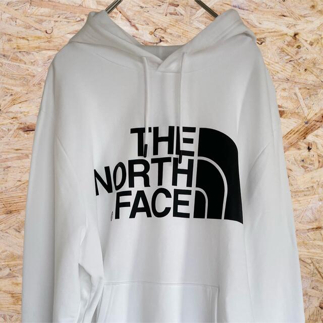 新しく着き THE NORTH FACE - 【新品】 オシャレな ノースフェイス スウェット パーカ L サイズ  ホワイト パーカー