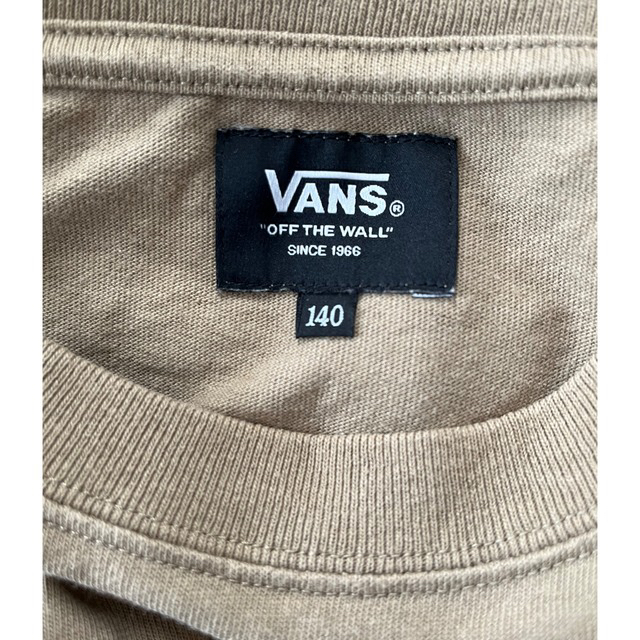 VANS(ヴァンズ)の★VANS★ロンT  キッズTシャツ　140 ベージュ キッズ/ベビー/マタニティのキッズ服男の子用(90cm~)(Tシャツ/カットソー)の商品写真