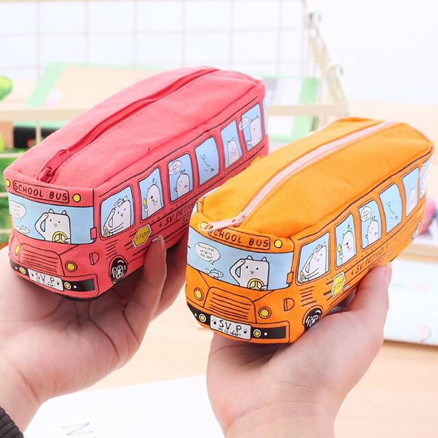 大容量 バス 型 ペンケース 筆箱 赤 ポーチ レッド 大きめの通販 by sakura ｜ラクマ
