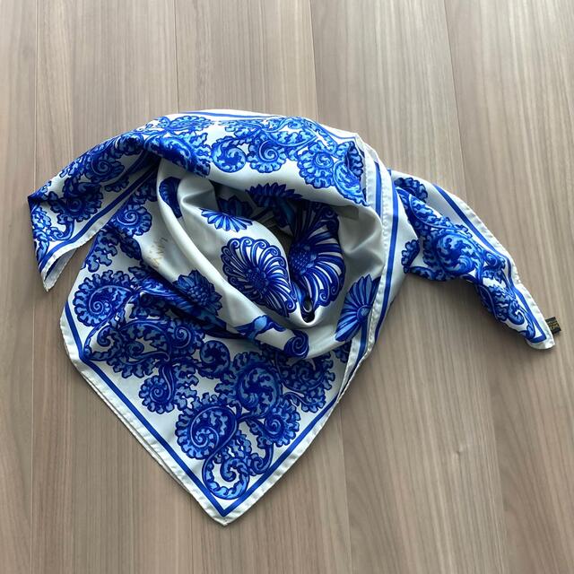 LANVIN(ランバン)のランバン　ロイヤルブルーのスカーフ レディースのファッション小物(バンダナ/スカーフ)の商品写真