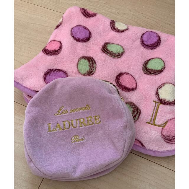 LADUREE(ラデュレ)の◆◇◆LADUREEラデュレ★マカロン柄ひざかけ◆◇◆ インテリア/住まい/日用品のインテリア/住まい/日用品 その他(その他)の商品写真