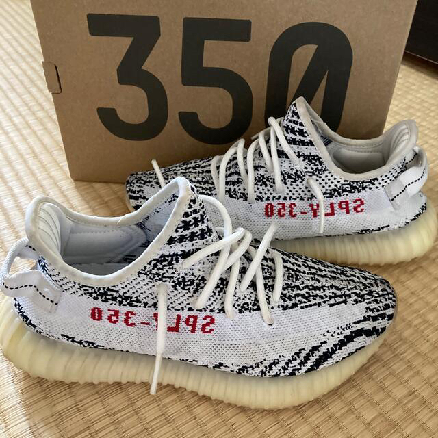 adidas(アディダス)のSAKURA様専用adidas YEEZY BOOST 350 V2 zebra レディースの靴/シューズ(スニーカー)の商品写真