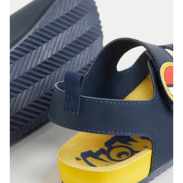 H&M(エイチアンドエム)の《最新作》新品　ポケモン　ディテールサンダル　19.5cm キッズ/ベビー/マタニティのキッズ靴/シューズ(15cm~)(サンダル)の商品写真