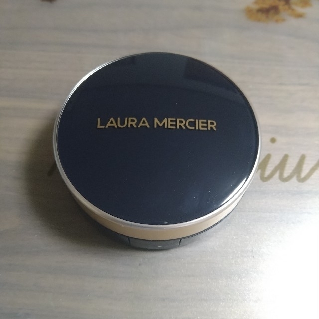 laura mercier(ローラメルシエ)のローラメルシエ♥1N1 コスメ/美容のベースメイク/化粧品(ファンデーション)の商品写真