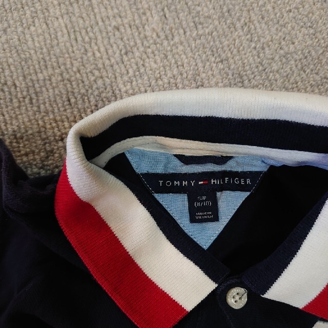 TOMMY HILFIGER(トミーヒルフィガー)の☆美品☆トミーヒルフィガー  ポロシャツ キッズ/ベビー/マタニティのキッズ服男の子用(90cm~)(Tシャツ/カットソー)の商品写真