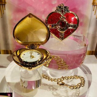 小物セーラームーン ユニバ USJ コズミックハートコンパクト時計 小物セーラームーン ユニバ USJ コズミックハートコンパクト時計