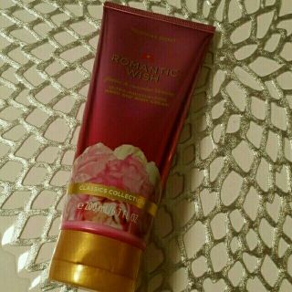 ヴィクトリアズシークレット(Victoria's Secret)のHAND &BODY CREAM(ボディクリーム)