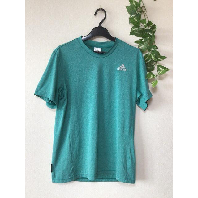 adidas(アディダス)の⭐︎美品⭐︎adidas アディダス Tシャツ　2着　sizeM スポーツ/アウトドアのランニング(ウェア)の商品写真