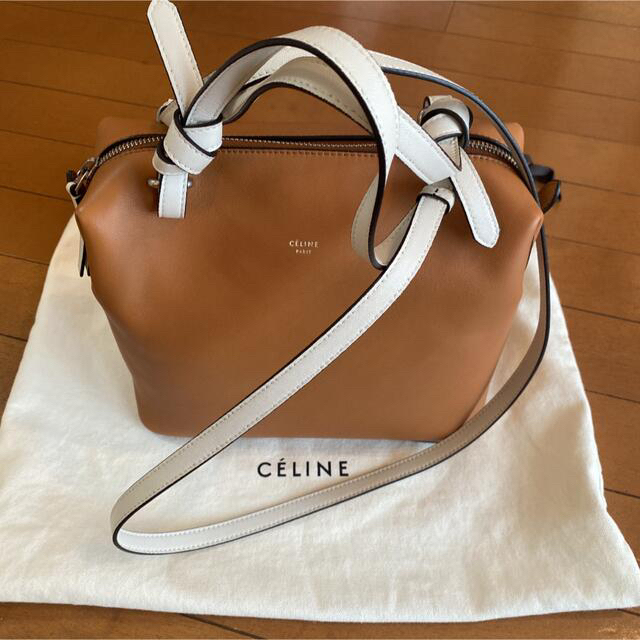 celine(セリーヌ)のセリーヌ　ソフトキューブ レディースのバッグ(ショルダーバッグ)の商品写真