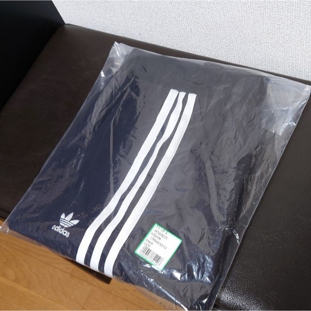 adidas(アディダス)の【コメントにて価格変更】アディダス オリジナルス アディカラー パンツ レディースのパンツ(クロップドパンツ)の商品写真
