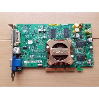 エイスース(ASUS)のビデオカード　AGP-V9560/TD(PCパーツ)