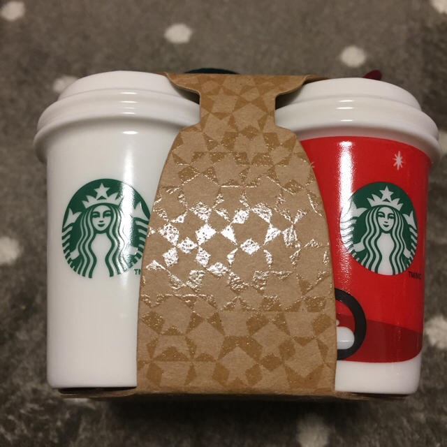 Starbucks Coffee(スターバックスコーヒー)のスターバックス 2011クリスマス オーナメント ４個セット 北米 インテリア/住まい/日用品のインテリア小物(置物)の商品写真