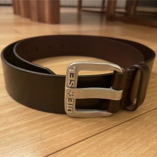 【美品】DIESEL　高級レザーベルト　プレートバックル本革/牛革　85-95