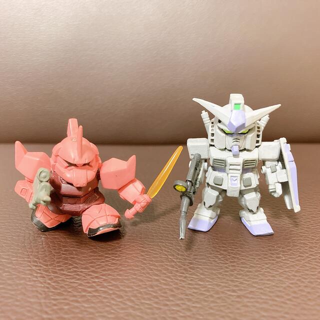 フィギュア　人形　ガンダム　300円 エンタメ/ホビーのおもちゃ/ぬいぐるみ(キャラクターグッズ)の商品写真