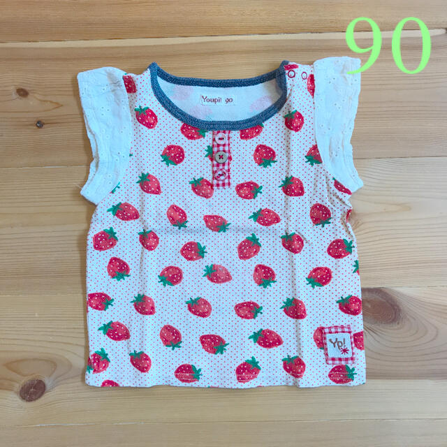 キムラタン(キムラタン)のいちご柄 ＊ トップス 90 キッズ/ベビー/マタニティのキッズ服女の子用(90cm~)(Tシャツ/カットソー)の商品写真