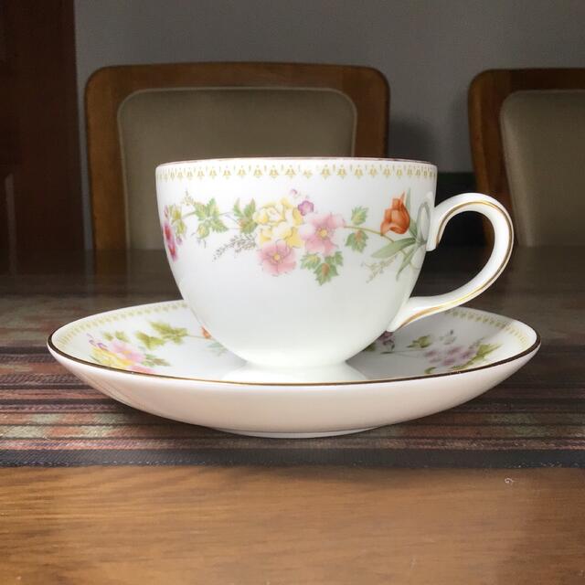 WEDGWOOD(ウェッジウッド)のWEDGWOOD 『MIRABELLE』　カップ&ソーサー　2 インテリア/住まい/日用品のキッチン/食器(食器)の商品写真